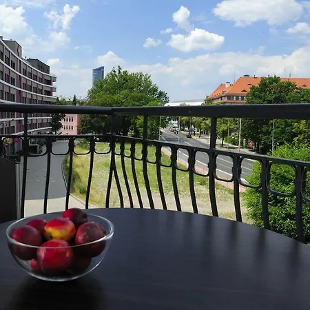 Sleep Well Wroclavia / Dyrekcyjna Apartment Wroclaw Exterior photo